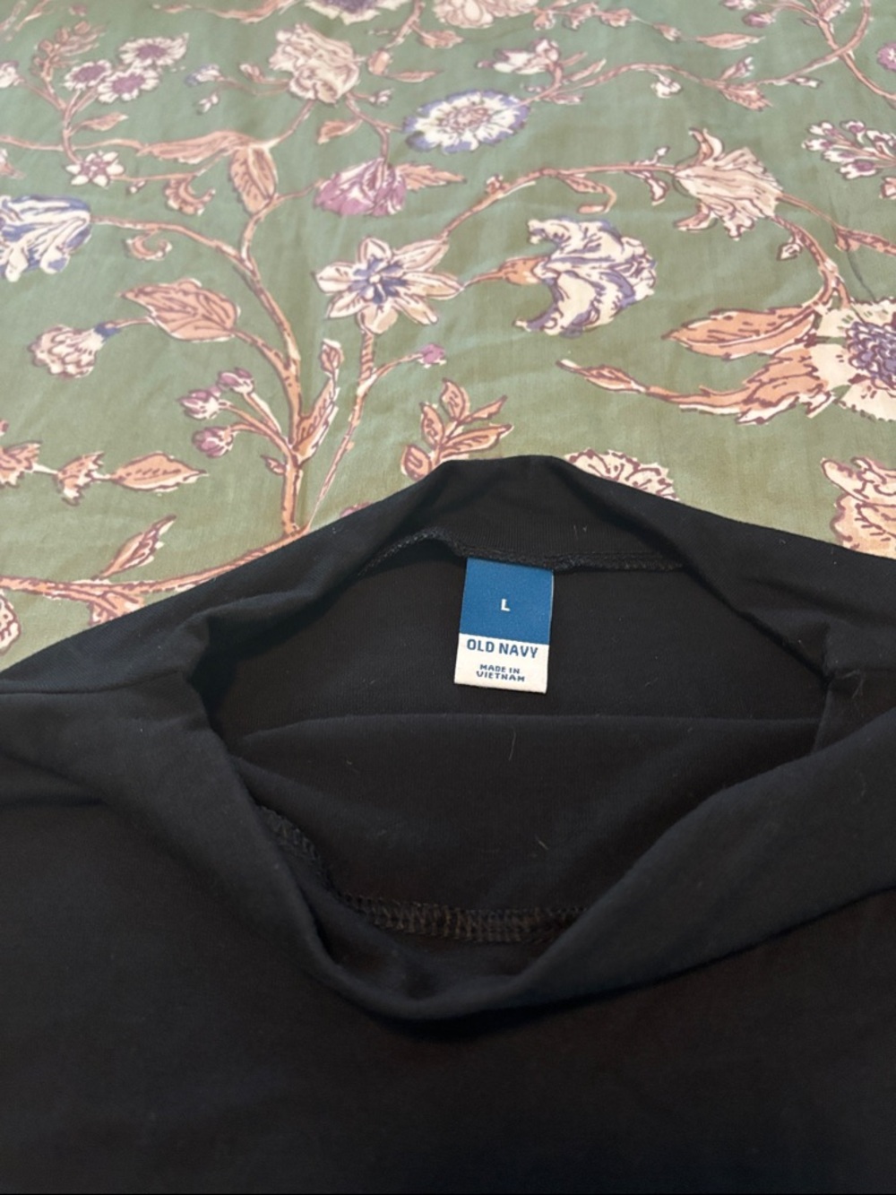 Old Navy Black Women's Sleeveless Top - Picture 2 of 3